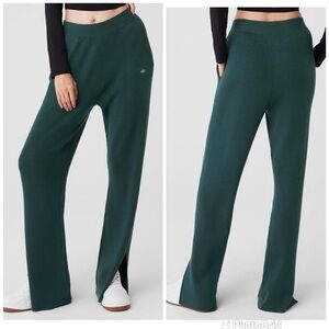 Alo Knit High-Waist Salana Wide Leg Pant in Midnight green